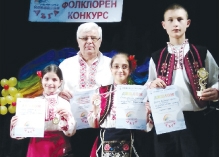 <p>Три талантливи габровчета, възпитаници на Цветан Радков - преподавател по