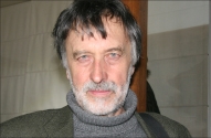 	Арх. Йордан Иванов е автор на проекта за експозиция в