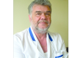 	Д-р Тотьо Йовчев – началник на Отделението по нефрология и